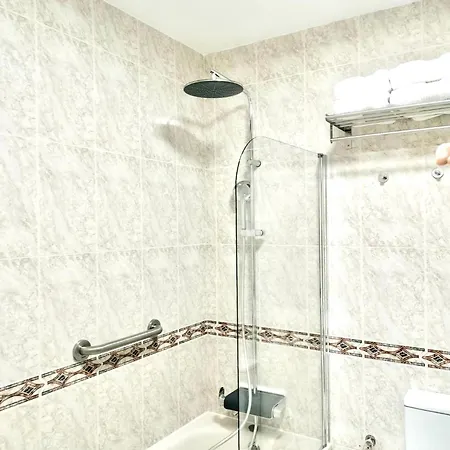 Cano Penthouse, Terrace & 2 Min To The By 10tosea