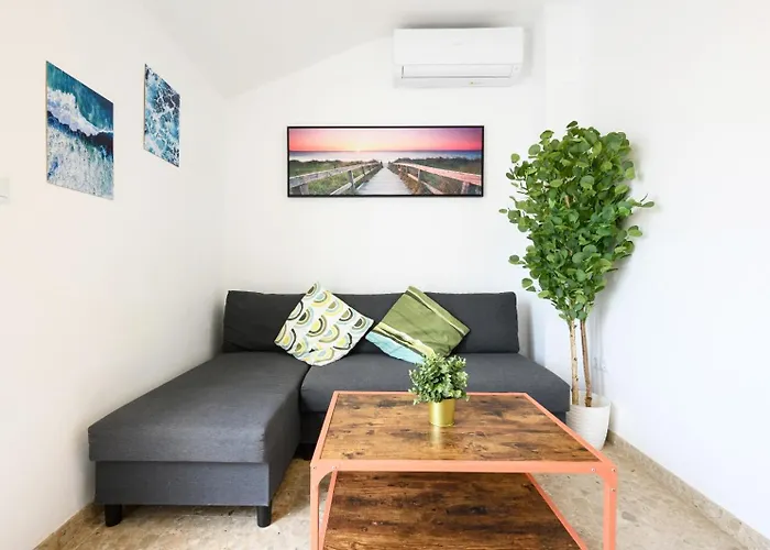 Cano Penthouse, Terrace & 2 Min To The By 10tosea *