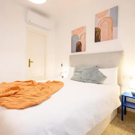 Cano Penthouse, Terrace & 2 Min To The By 10tosea פואנגירולה